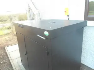 Don’t understand wood pellet boilers? Well here’s a breakdown on what they are, why you might want one (or not!) and all the advantages and disadvantages.